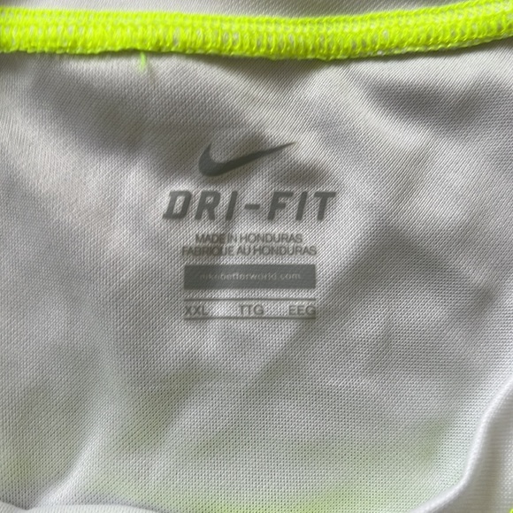 Nike Dri-Fit XXL tank brand new with tags - Picture 5 of 6